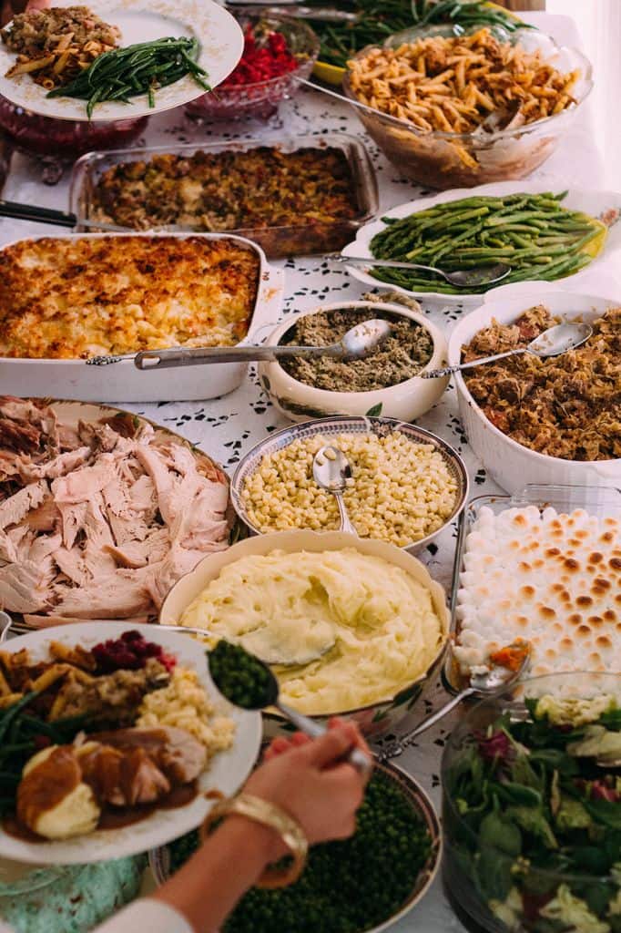 An image of feast on thanksgiving day 