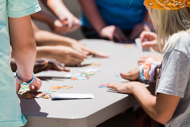 16 Best Group Games for Kids to Entertain Them - MentalUP