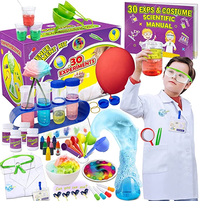 A kid playing with UNGLINGA Science Kit