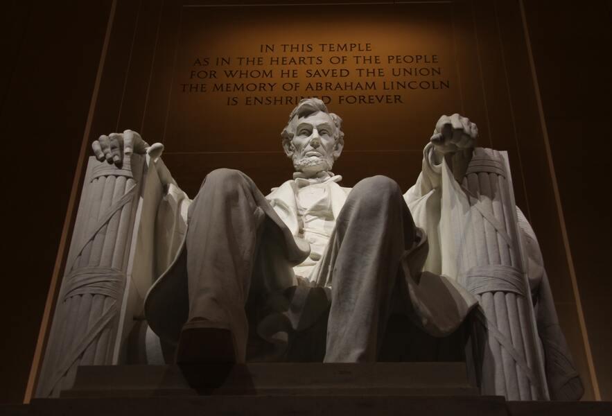 Statue of Abraham Lincoln