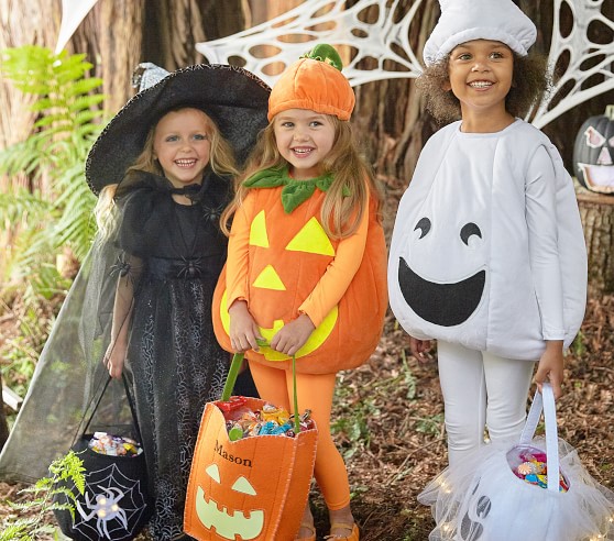 glowinthedarkghosthalloweencostume Kids in glow in the dark costume
