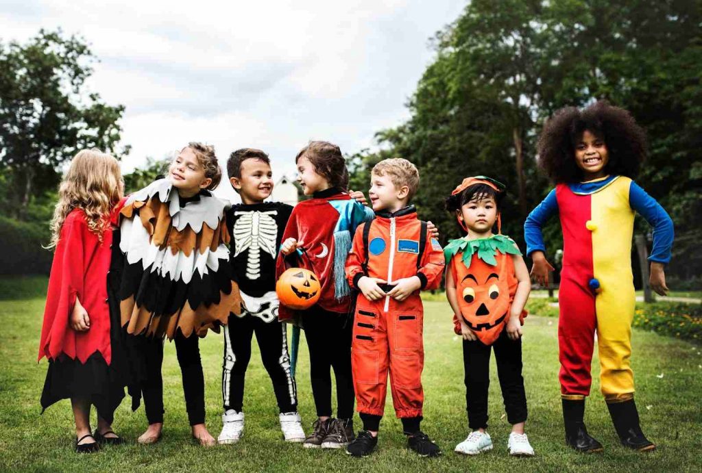 Kids in halloween costume