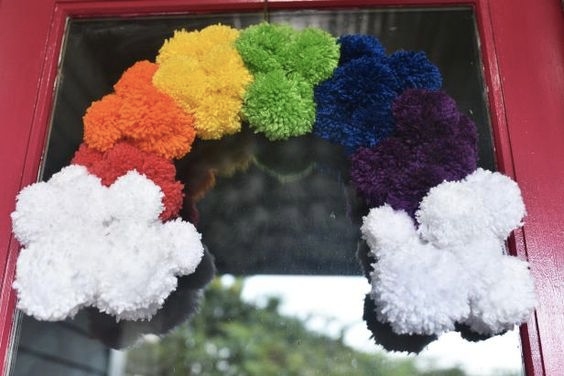 Pom Pom Rainbow craft