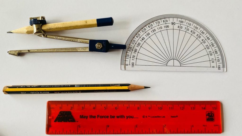 Geometry and measurement equipments on the table