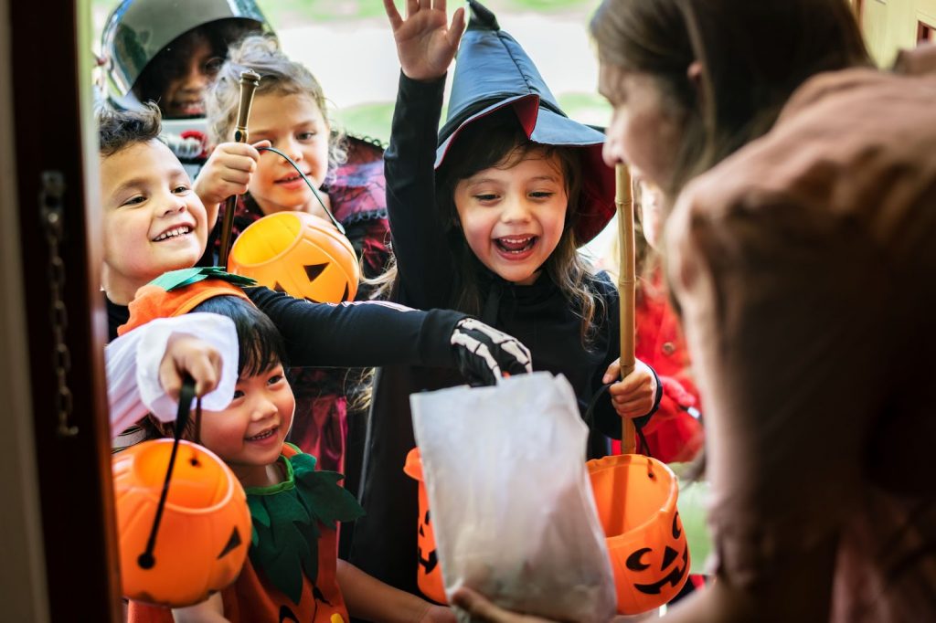 Children trick o treating on Halloween