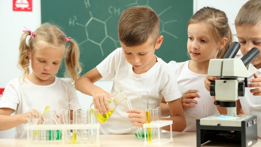 Kids doing a science experiment