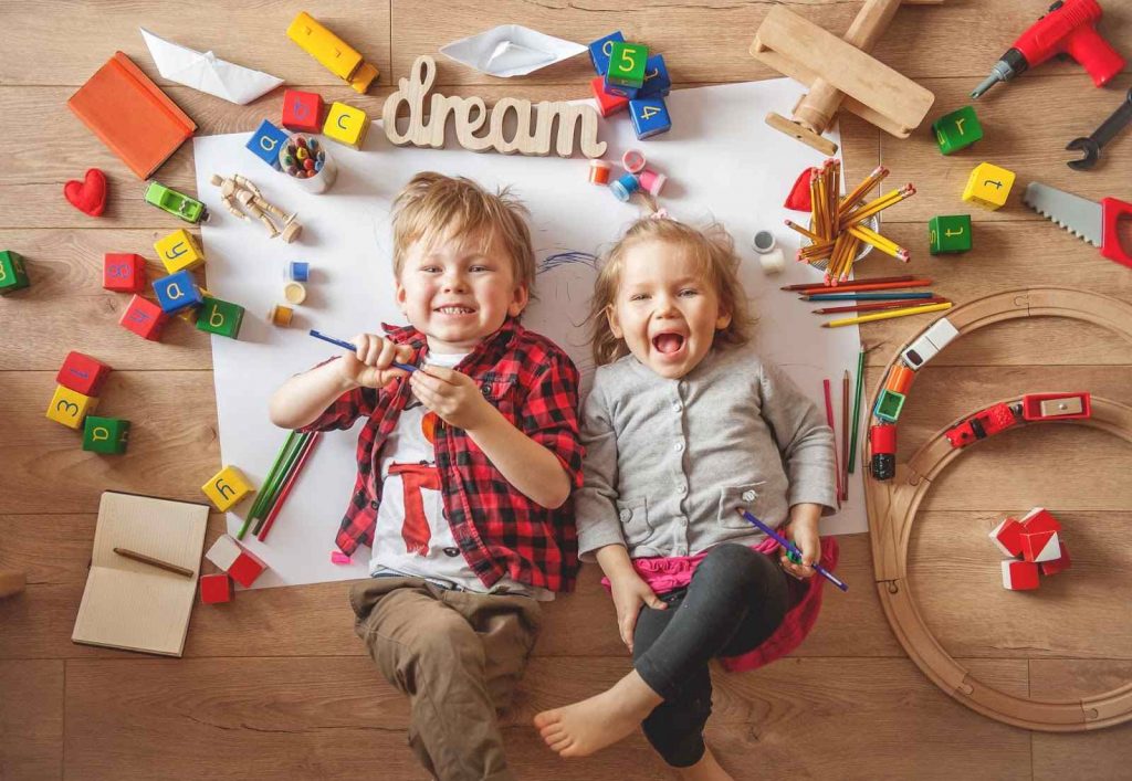 25 Best Indoor Activities for Toddlers (2 & 3 Year Olds)