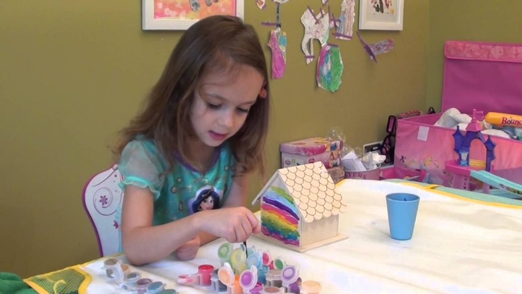 A girl making a house