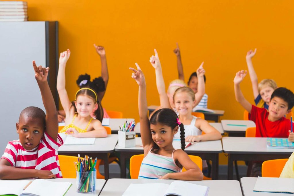 Kids of different ethnicities in the classroom