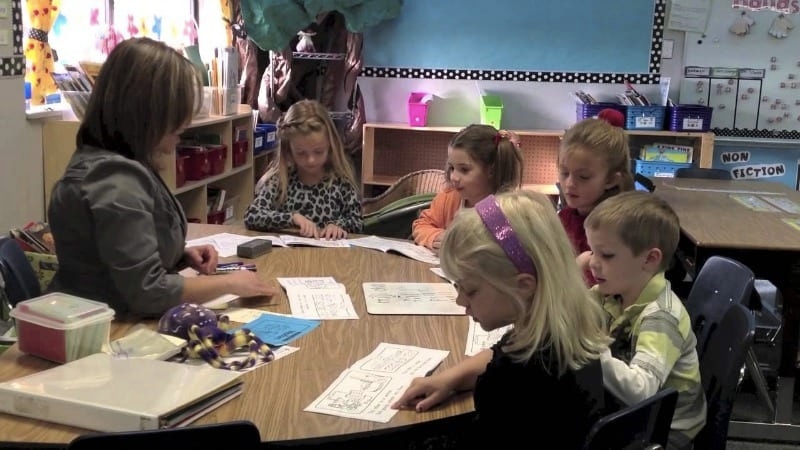 kids in guided reading session