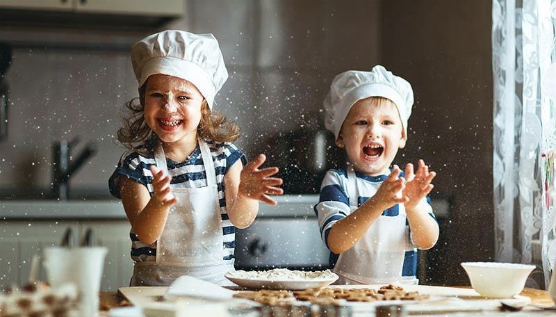 kids cooking