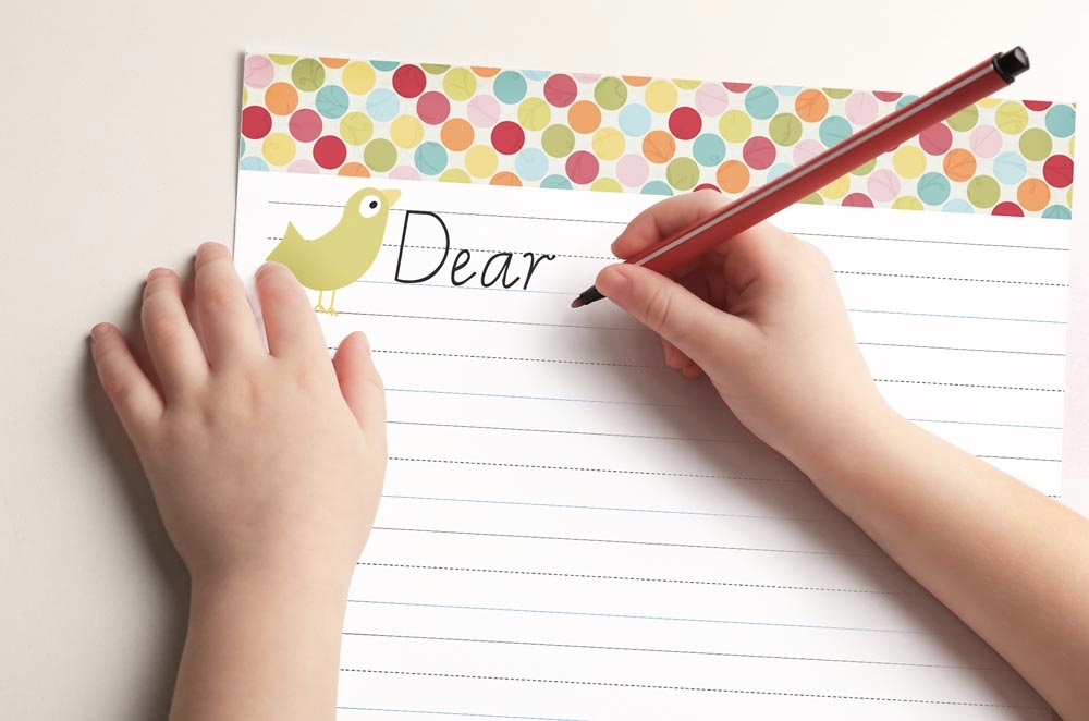 kid writing a letter